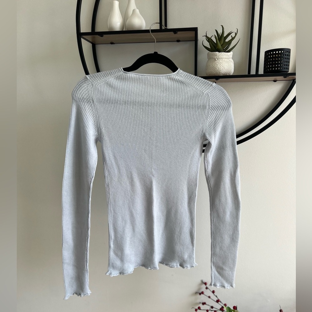 Vince. Lightweight Cashmere Sweater- Ice blue Sz. Small - Picture 3 of 6